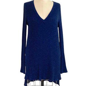 Anthropologie Deletta sweater navy blue L rib knit long sleeve high low V-neck